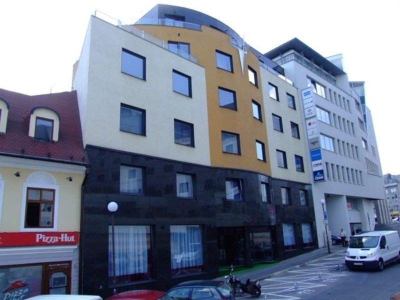 President Hotel Братислава Экстерьер фото