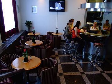 President Hotel Братислава Экстерьер фото